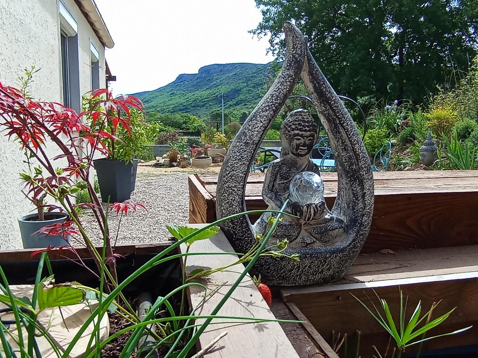 La Guitoune Laroque  Ngoại thất bức ảnh
